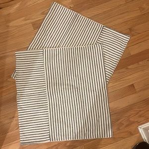 NWOT - 2 pillow covers large modern stripe